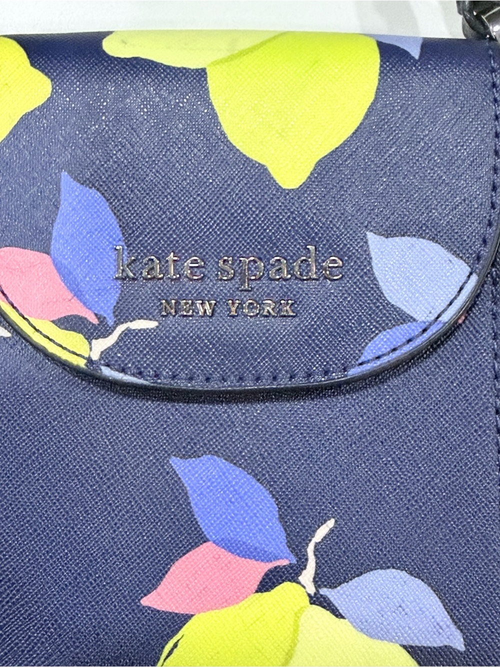 Kate Spade New York Cameron Lemon Zest North South Flap Phone Crossbody. - Picture 6 of 7